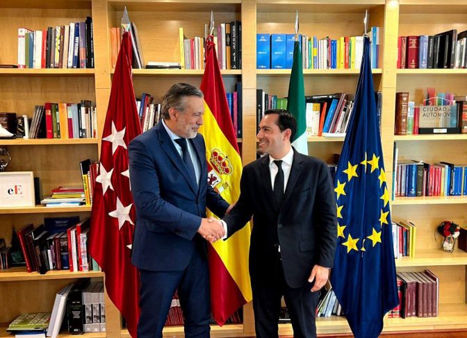 Vila Dosal promueve inversiones en energías limpias para Yucatán